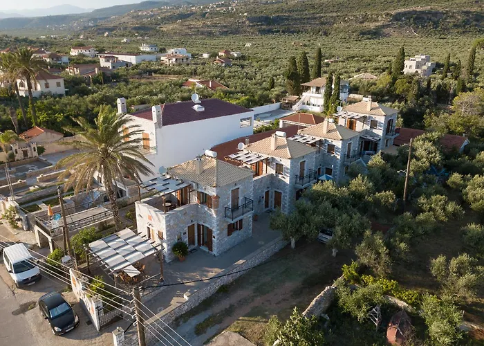 Pleiades Seaside Residences In Mani